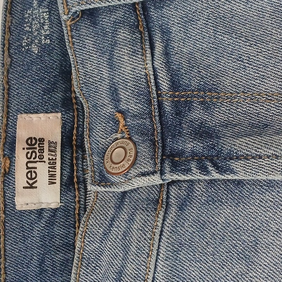 KENSIE Women's Blue Jeans, PRE-OWNED GOOD CONDITIONS,  size 12 stretch - Picture 3 of 5